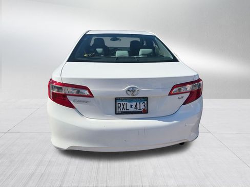 Used 2012 Toyota Camry LE FWD image 5