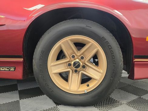 Used 1988 Chevrolet Camaro IROC-Z image 17