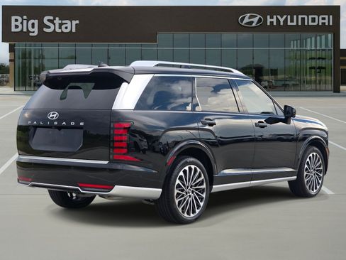 Used 2026 Hyundai Palisade Calligraphy FWD image 4