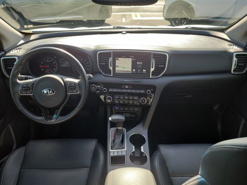 Used 2019 Kia Sportage EX w/ EX Technology Package FWD image 18