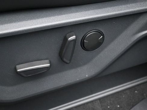 Used 2025 Ford Expedition Tremor image 11