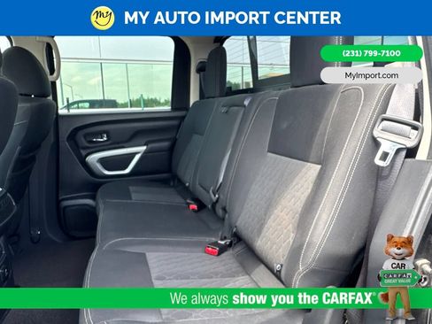 Used 2018 Nissan Titan SV w/ SV Convenience Package AWD/4WD image 24