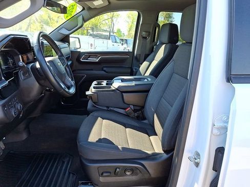 Used 2025 Chevrolet Silverado 1500 LT AWD/4WD image 14
