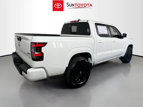 Used 2025 Nissan Frontier SV w/ SV Convenience Package AWD/4WD image 4