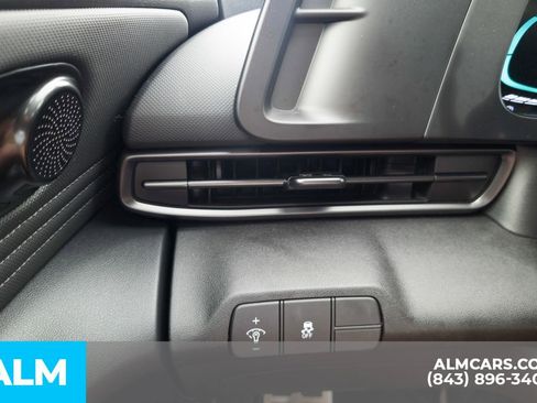 Used 2025 Hyundai Elantra Sport image 33