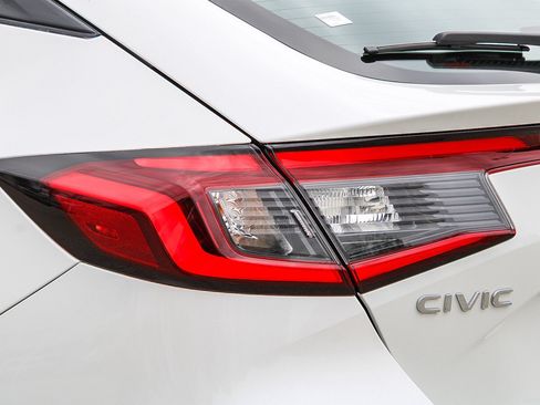 Certified 2024 Honda Civic Sport image 12