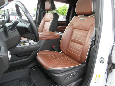 Used 2024 GMC Sierra 2500 Denali Ultimate AWD/4WD image 24