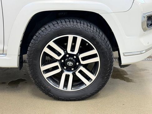 Used 2020 Toyota 4Runner Limited AWD/4WD image 4