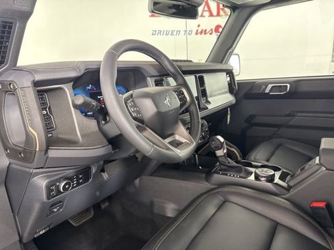New 2025 Ford Bronco Badlands image 15