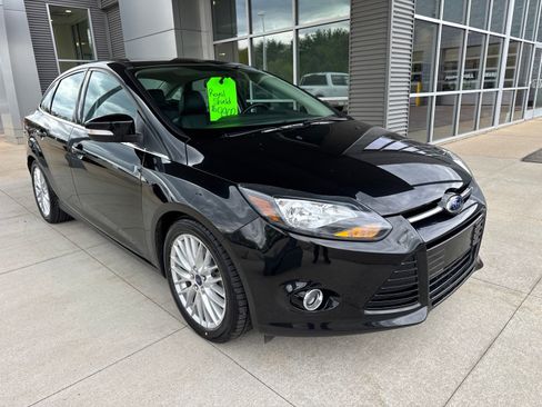 Used 2014 Ford Focus Titanium FWD image 8