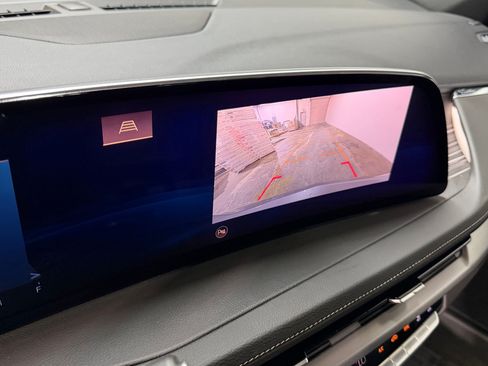 Used 2024 Cadillac XT4 Premium Luxury FWD image 28