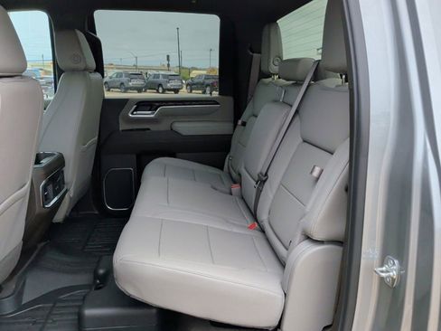 New 2026 GMC Sierra 2500 SLT w/ SLT Convenience Package AWD/4WD image 30