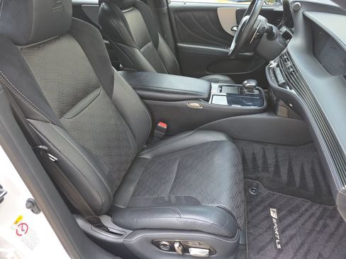 Used 2018 Lexus LS 500 F Sport w/ Accessory Package (Z1) RWD image 24