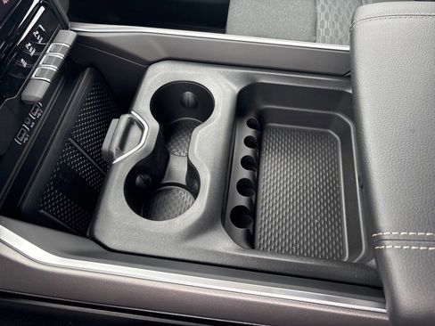 New 2026 RAM 1500 4x4 Crew Cab image 24