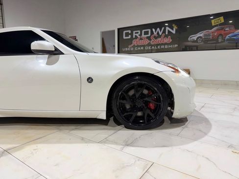 Used 2013 Nissan 370Z Touring w/ Sport Pkg RWD image 5