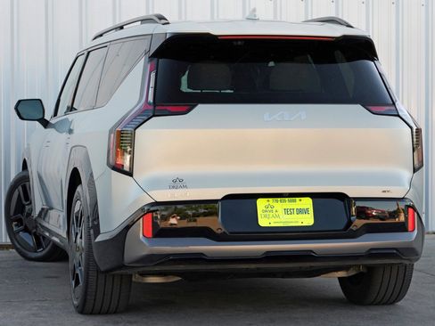 Used 2024 Kia EV9 GT-Line image 6