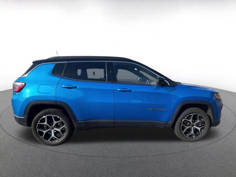 Used 2025 Jeep Compass Limited AWD/4WD image 15