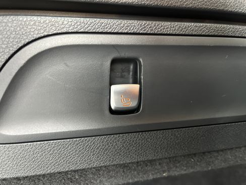 Certified 2022 Mercedes-Benz GLC 300 4MATIC image 12