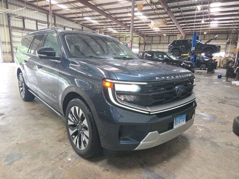 Used 2025 Ford Expedition Max Platinum w/ Driver's Package AWD/4WD image 6