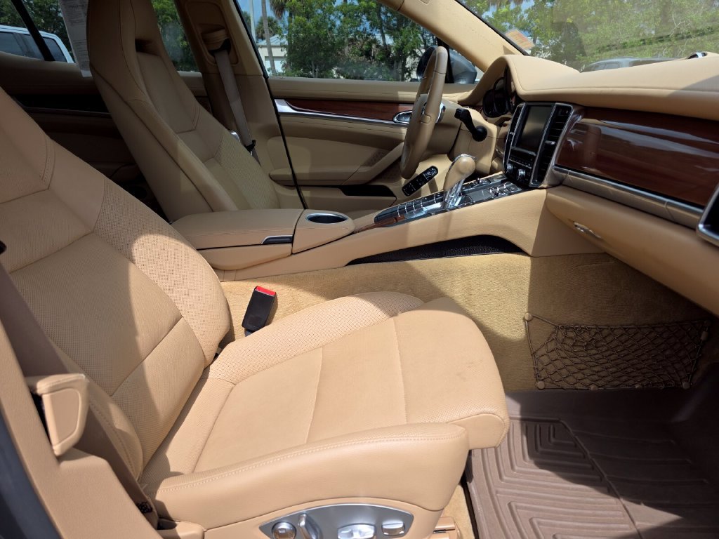 Used 2014 Porsche Panamera 4 AWD/4WD image 15