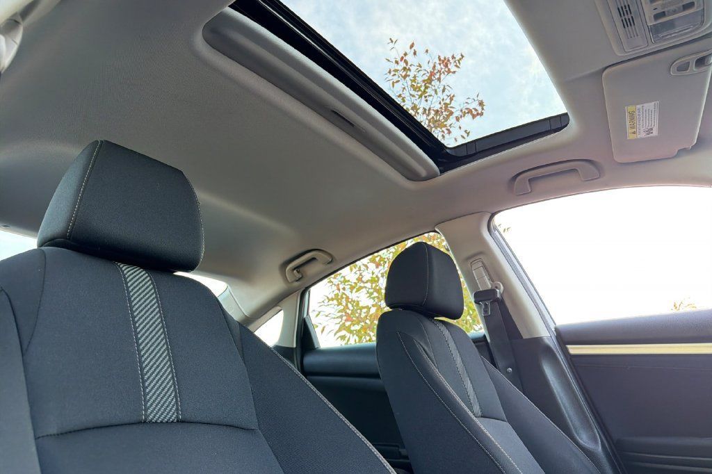 Used 2018 Honda Civic EX image 13