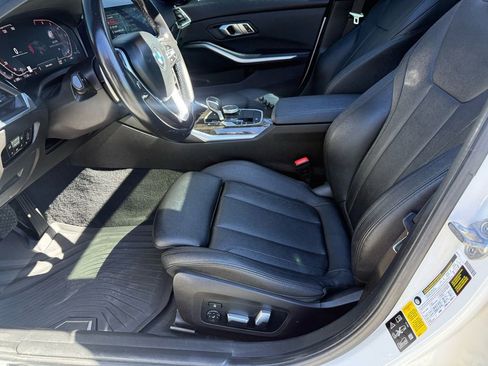 Used 2020 BMW 330i xDrive Sedan w/ Convenience Package image 16