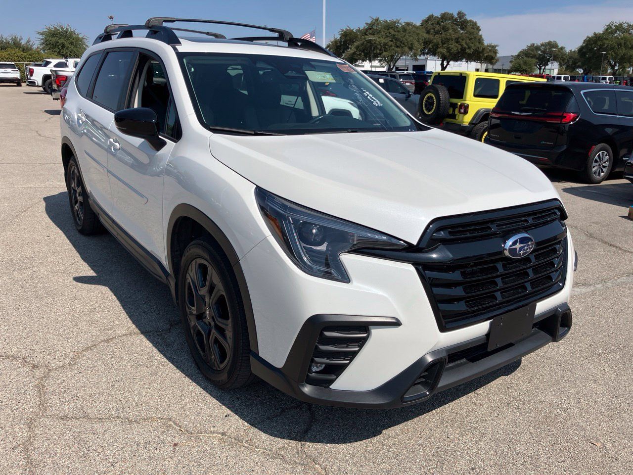 Used 2025 Subaru Ascent Onyx Edition AWD/4WD image 2