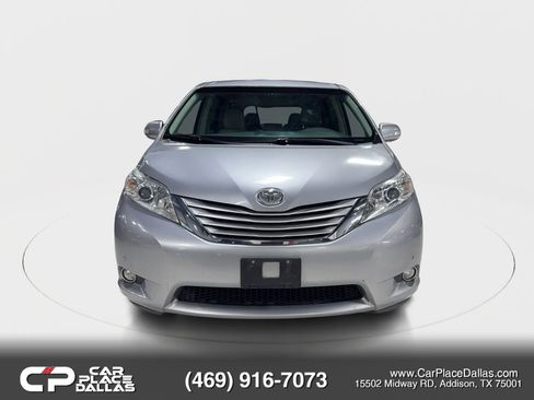 Used 2013 Toyota Sienna Limited w/ Premium Pkg FWD image 4
