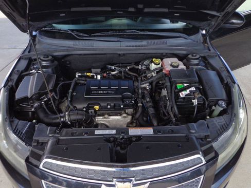 Used 2013 Chevrolet Cruze LTZ w/ Enhanced Safety Package image 12