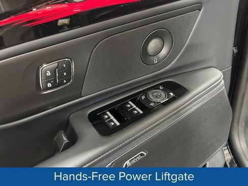 New 2026 Lincoln Nautilus Reserve AWD/4WD image 16