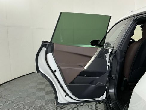 Certified 2023 BMW iX xDrive50 w/ Sport Package AWD/4WD image 22