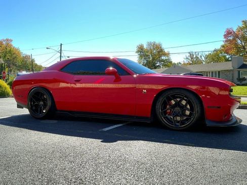 Used 2019 Dodge Challenger R/T Scat Pack w/ Shaker Package image 7