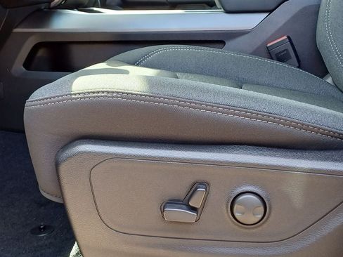 Used 2023 RAM 1500 Big Horn AWD/4WD image 10