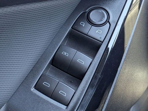 New 2026 Chevrolet Equinox LT image 24