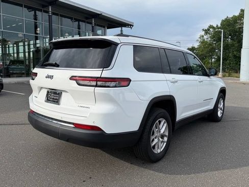 Used 2023 Jeep Grand Cherokee L Laredo AWD/4WD image 7