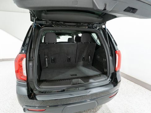 Used 2023 GMC Yukon SLE w/ Gmc Pro Safety Plus Package image 31