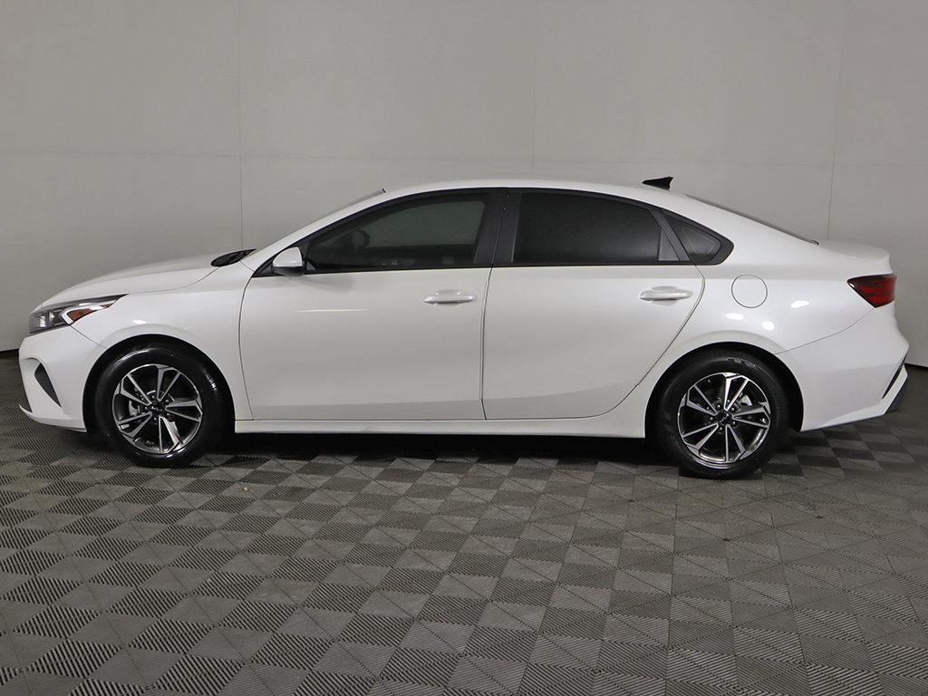 Used 2023 Kia Forte LXS FWD image 14