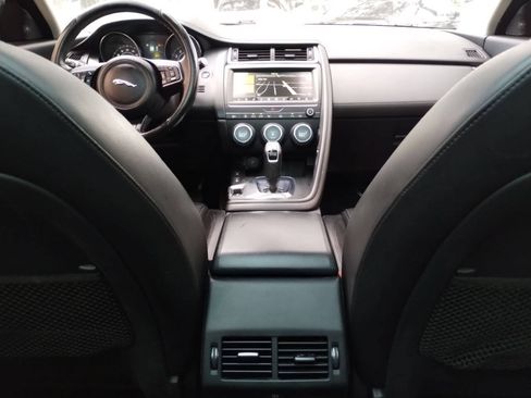 Used 2019 Jaguar E-PACE S AWD/4WD image 34