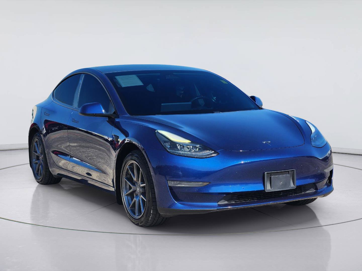 Used 2021 Tesla Model 3 Standard Range Plus RWD image 3
