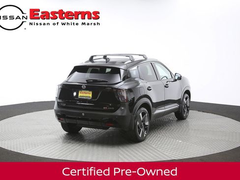 Used 2025 Nissan Kicks SR AWD/4WD image 37