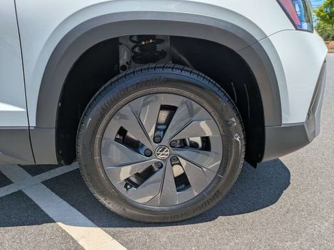 New 2026 Volkswagen Taos S FWD image 11