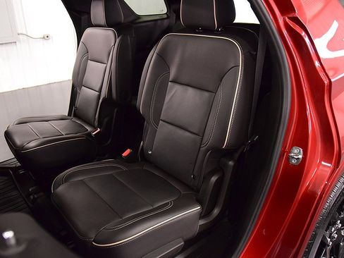 Used 2023 Chevrolet Traverse Premier w/ LPO, Floor Liner Package image 31