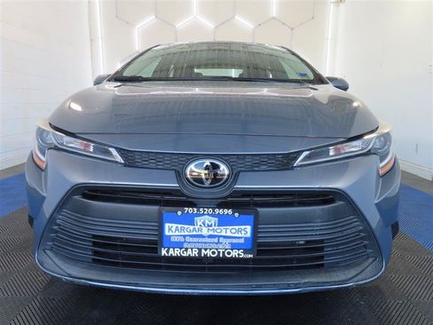 Used 2023 Toyota Corolla LE FWD image 2