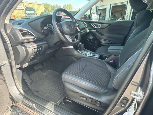 Used 2020 Subaru Forester Premium AWD/4WD image 21