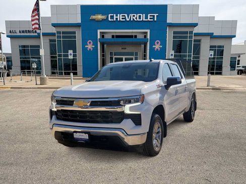 Used 2023 Chevrolet Silverado 1500 LT w/ Z71 Off-Road Package AWD/4WD image 1