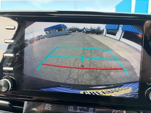 Used 2021 Toyota Sienna XLE AWD/4WD image 35