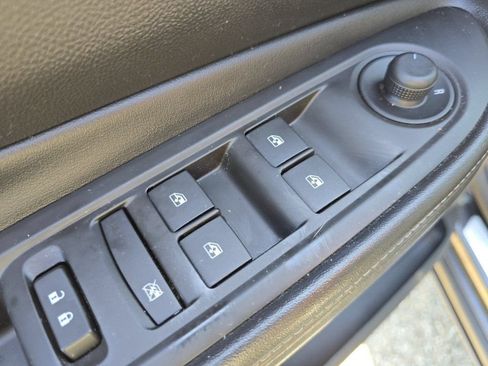 Used 2018 Buick Encore Preferred FWD image 25
