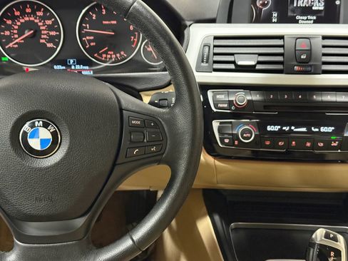 Used 2016 BMW 320i Sedan image 28