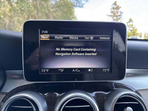 Used 2019 Mercedes-Benz GLC 300 image 22