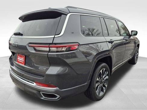 Used 2024 Jeep Grand Cherokee L Overland w/ Trailer Tow Package image 10
